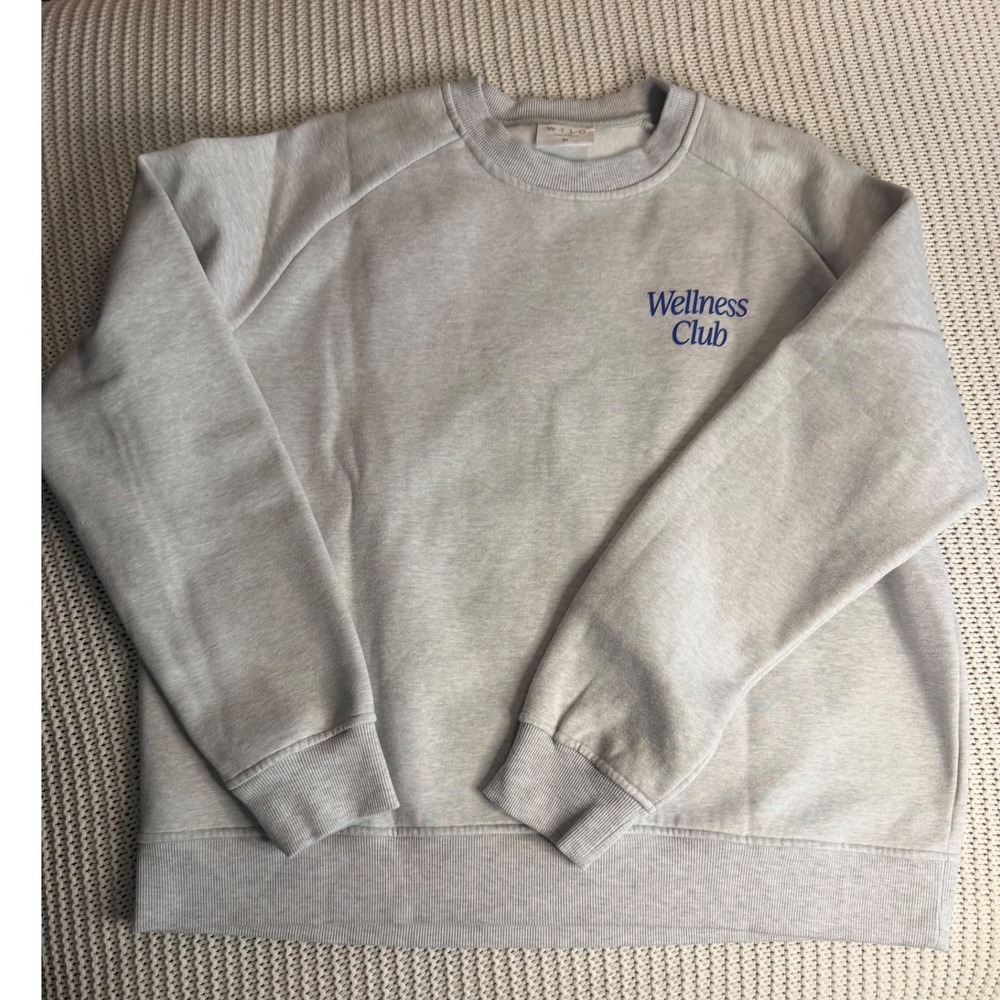 WILO The Label Wellness Club Grey Raglan Crewneck Sweatshirt Medium